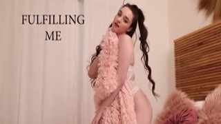 Slim ballerina Valerie Fox is masturbating pussy in front of the mirror