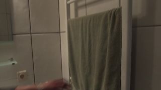 Skinny redhead teen chick fucking fully grown guy in the washroom porn69